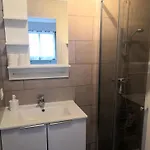 2 Pieces Climatise Avec Balcon Dans Le Vieil Antibes, Avec Ascenseur Appartement Antibes