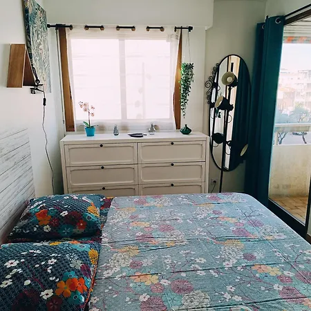 Apartmán 2 Pieces Climatise Avec Balcon Dans Le Vieil Antibes, Avec Ascenseur