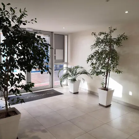 2 Pieces Climatise Avec Balcon Dans Le Vieil Antibes, Avec Ascenseur Apartment *